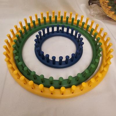 Knitting Yarn, Looms & Accessories (GB2-JS)