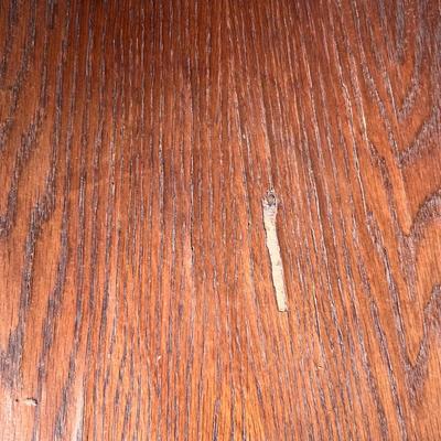 White Clad Oak ‘Ice Box’ End Table (D-RG)
