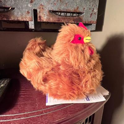 Metal Nesting Box Complete W/Chickens! (D-RG)