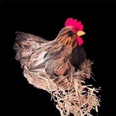 Metal Nesting Box Complete with Chickens! (D-RG)