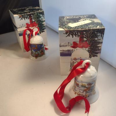 Collection of Vintage Hutschenreuther Weihnachtsglocke Porcelain Bells