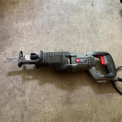 Porter Cable Reciprocating Saw & Black & Decker Router (G-MG)