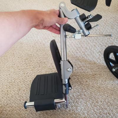 Medline Wheelchair (BR1-KD)