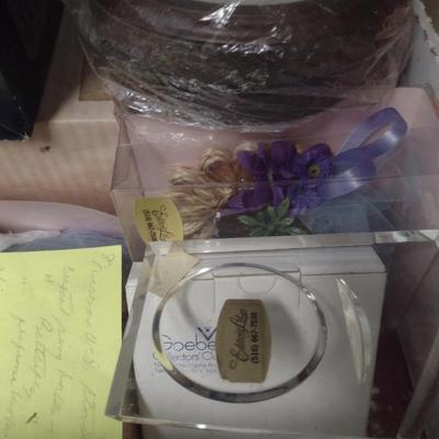 Collection of Miscellaneous Small Collectables and Accessories