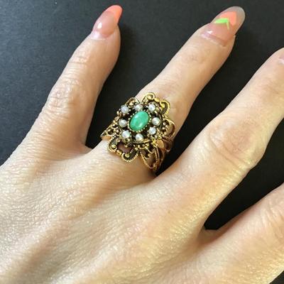 Beautiful vintage statement ring adjustable