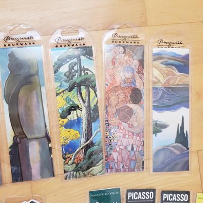 Get Comfy While Reading!! (D-KD)