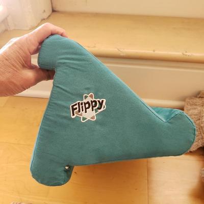 Get Comfy While Reading!! (D-KD)