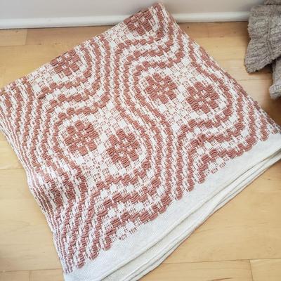 Get Comfy While Reading!! (D-KD)