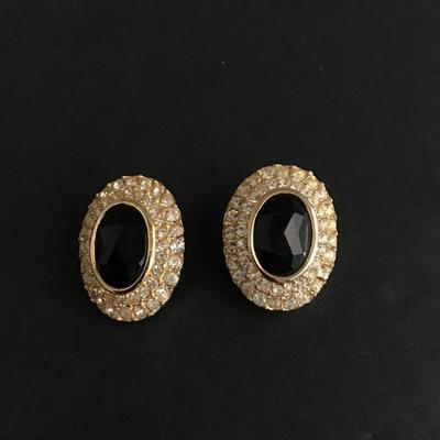 Vintage faux black onyx Diamond clip on statement earrings