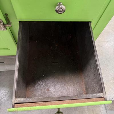 Hoosier Bread Cabinet Ca 1920’s