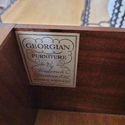 Large Wooden Georgian Breakfront Cabinet (LR-EL)