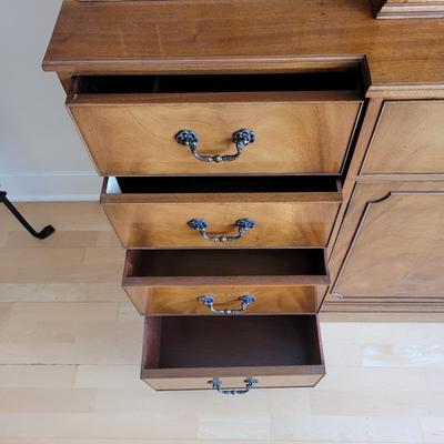 Large Wooden Georgian Breakfront Cabinet (LR-EL)