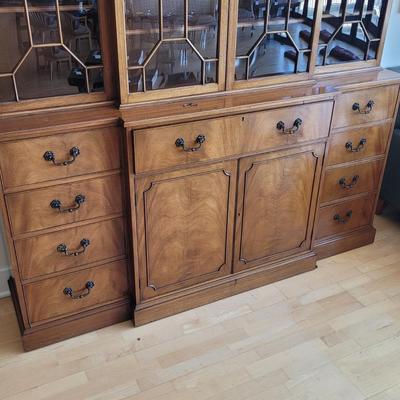 Large Wooden Georgian Breakfront Cabinet (LR-EL)