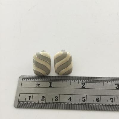 Sale Photo Thumbnail #66: See attached pictures