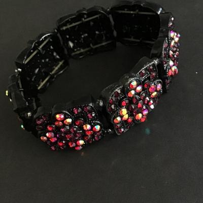 Beautiful Rhinestone stretch bracelet