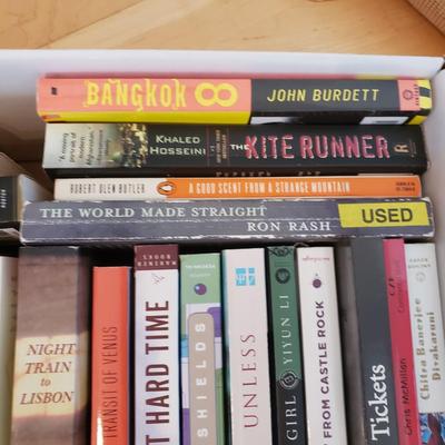 Popular Paperback Books (D-KD)