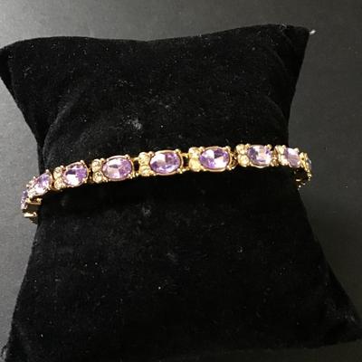 Gorgeous, violet, purple rhinestone tennis bracelet very nice beautiful