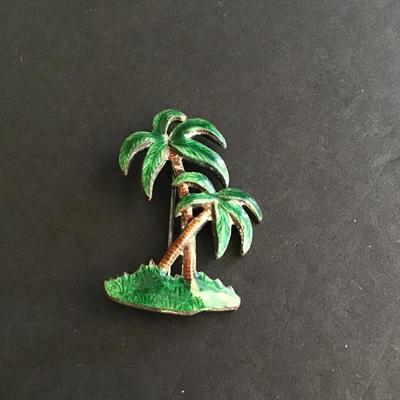 Vintage 1940’s enabled palm tree pin