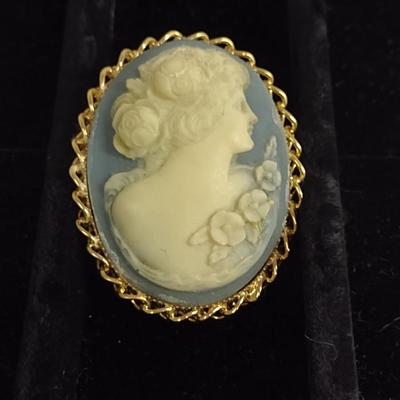 Cameo Brooch/Pendant (#13)