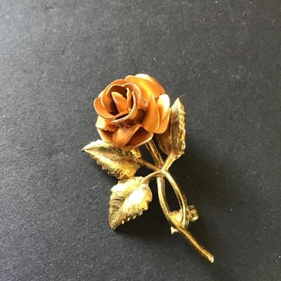 Beautiful, vintage copper colored rose, gold, toned brooch