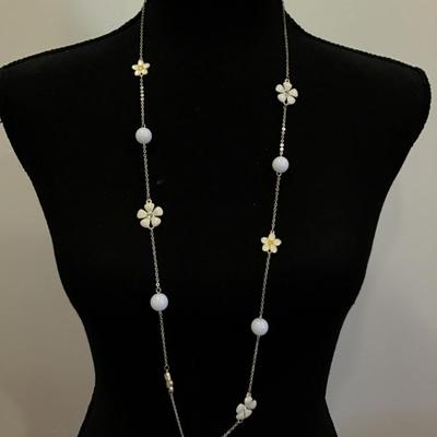 Cute, vintage, white enamel flower necklace