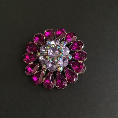 Pretty Purple Rhinestone brooch
