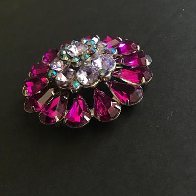 Pretty Purple Rhinestone brooch