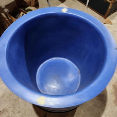 Keg Cooler Beverage Ice Cooler on Caster 24" dia X34"