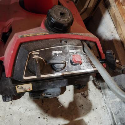 honda HS35 Snow Thrower Has Compression No gas ,Did not try to start