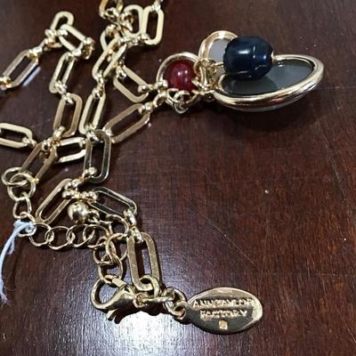Beautiful Ann Taylor factory necklace. Very nice.