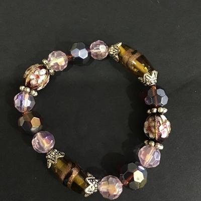 Beautiful art glass and Cloisonne stretch bracelet