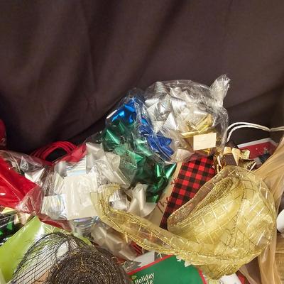 Christmas Bows, Bags & Decorating Items (GB1-JS)