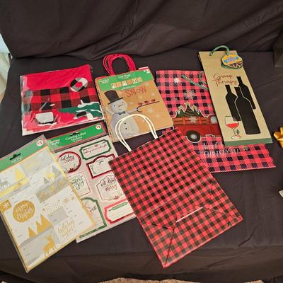 Christmas Bows, Bags & Decorating Items (GB1-JS)