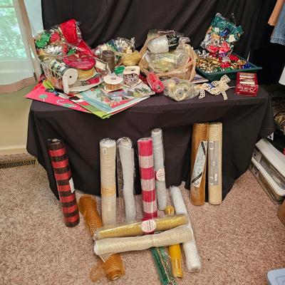 Christmas Bows, Bags & Decorating Items (GB1-JS)