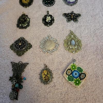 PENDANTS