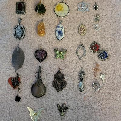 WIDE VARIETY OF PENDANTS
