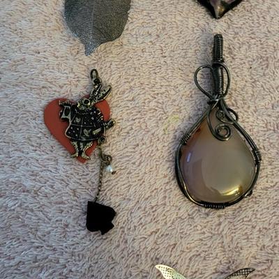 WIDE VARIETY OF PENDANTS