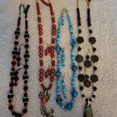 MATCHING EARRINGS AND NECKLACE SETS