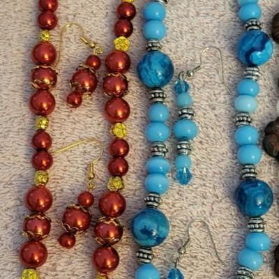 MATCHING EARRINGS AND NECKLACE SETS