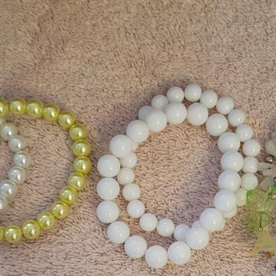 A LARGE ASSORTMENT OF BRACELETS