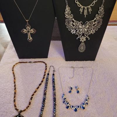 FASHION JEWELRY
