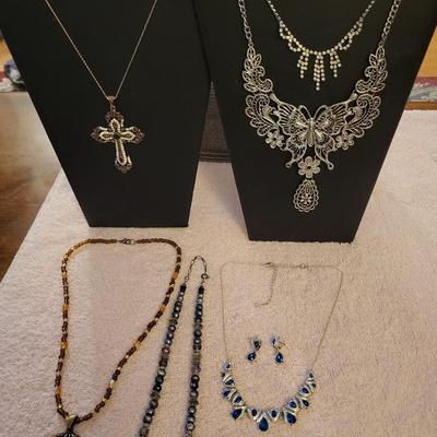 FASHION JEWELRY