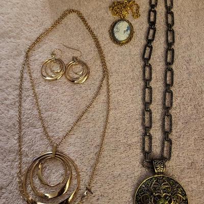 FASHION JEWELRY