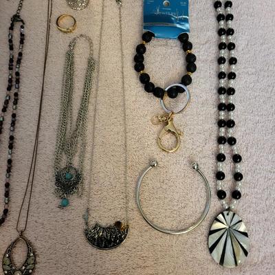 MORE FASHION JEWELRY