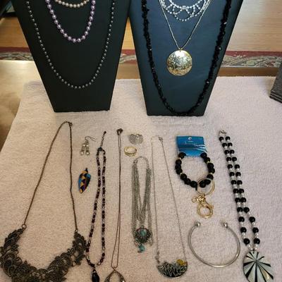 MORE FASHION JEWELRY