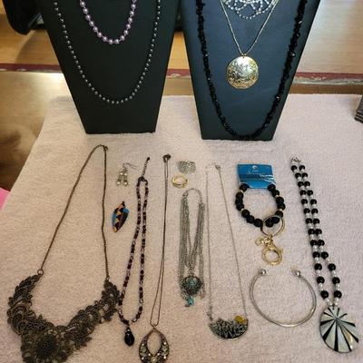 MORE FASHION JEWELRY