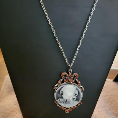 FASHION JEWELRY