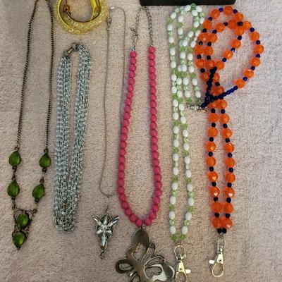 VARIETY OF JEWELRY