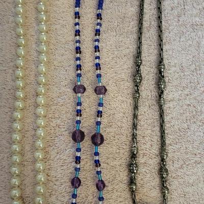 PRETTY NECKLACES