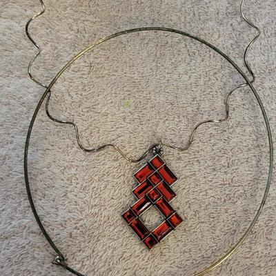 PRETTY NECKLACES